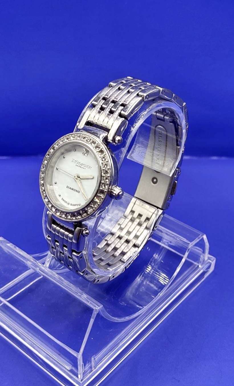 Rüdiger Essen Quartz Crystal Stainless Steel Women