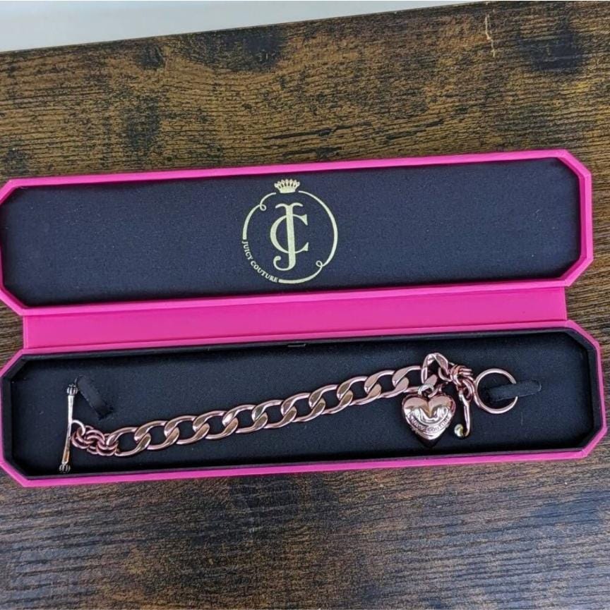 Bracelet Vintage Juice Couture 2001 – Breloque Dorée édition Limitée – Bijou Rétro Charmant