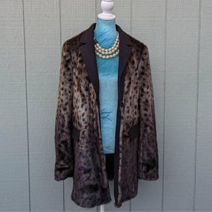 Juicy Couture Faux Fur Ombre Cheetah Print Button up Cardigan. XL