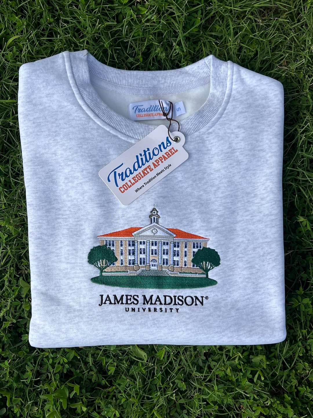 カレッジスエット　JAMES MADISON UNIVERSITY il_1080xN.6640871664_88db.jpg