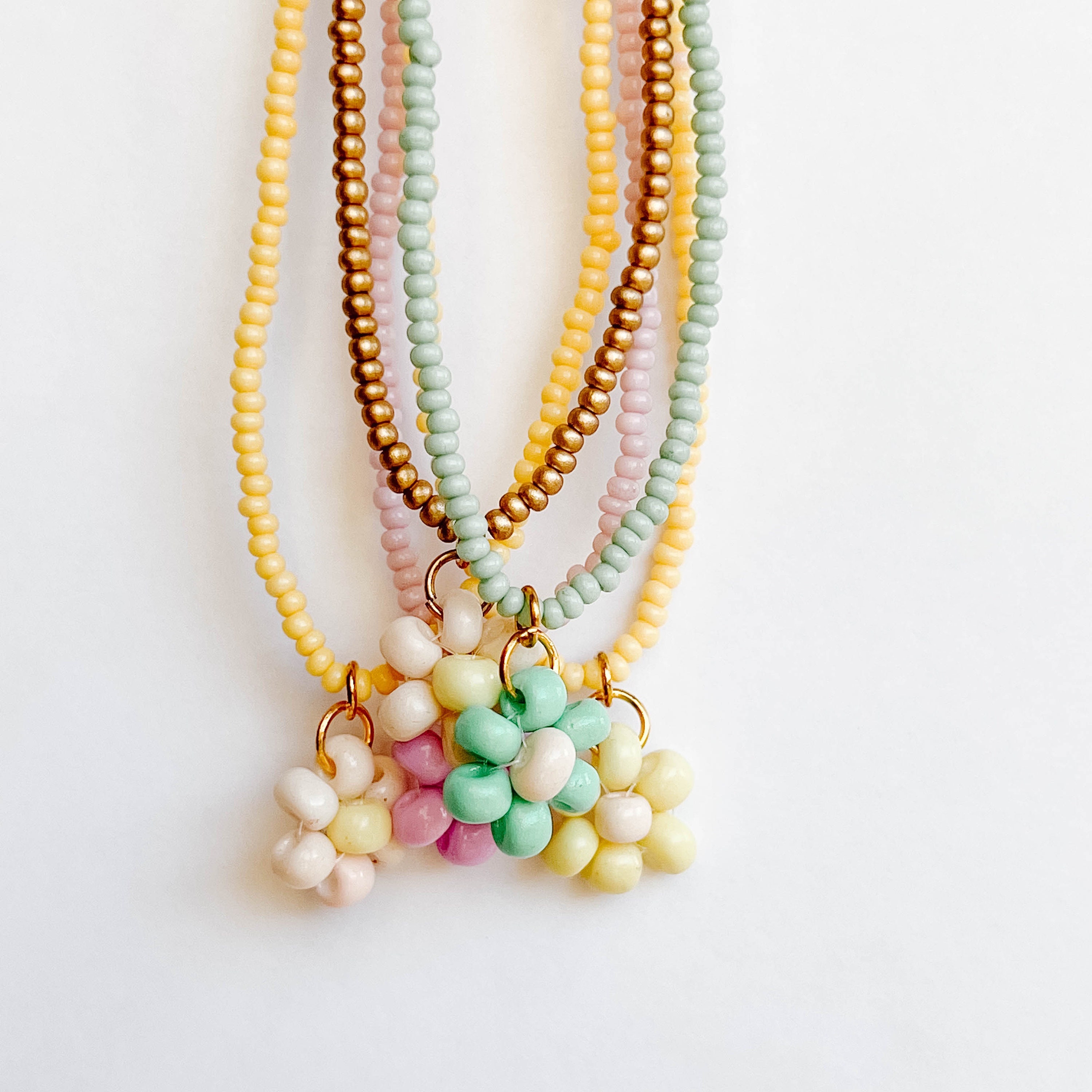 デイジー【VINTAGEHOLLYWOOND】Candy Daisy Necklace★3色 36cm Daisy Pendant Necklace - Etsy