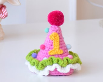 Maravillas caprichosas: ¡Sombrero de fiesta de cumpleaños de ganchillo rosa personalizado!
