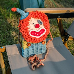 Gehäkelte Clown Umhängetasche, Geldbörse, Handy, gehäkelte Geldbörse Crossbody Taschen, fertiges Produkt, Sommertasche, Clown Geldbörse