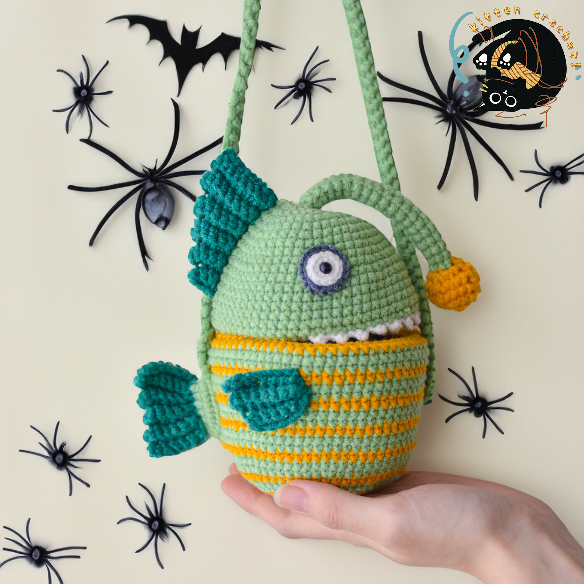 ★FILLINTHEBLANK★ Fish Crochet Bag black PDF Useful Fish Bag Crochet Pattern - Etsy