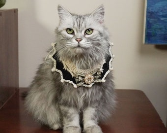 Vintage Pet Collar with Bow, Pearls, and Lace - Handcrafted Elegance