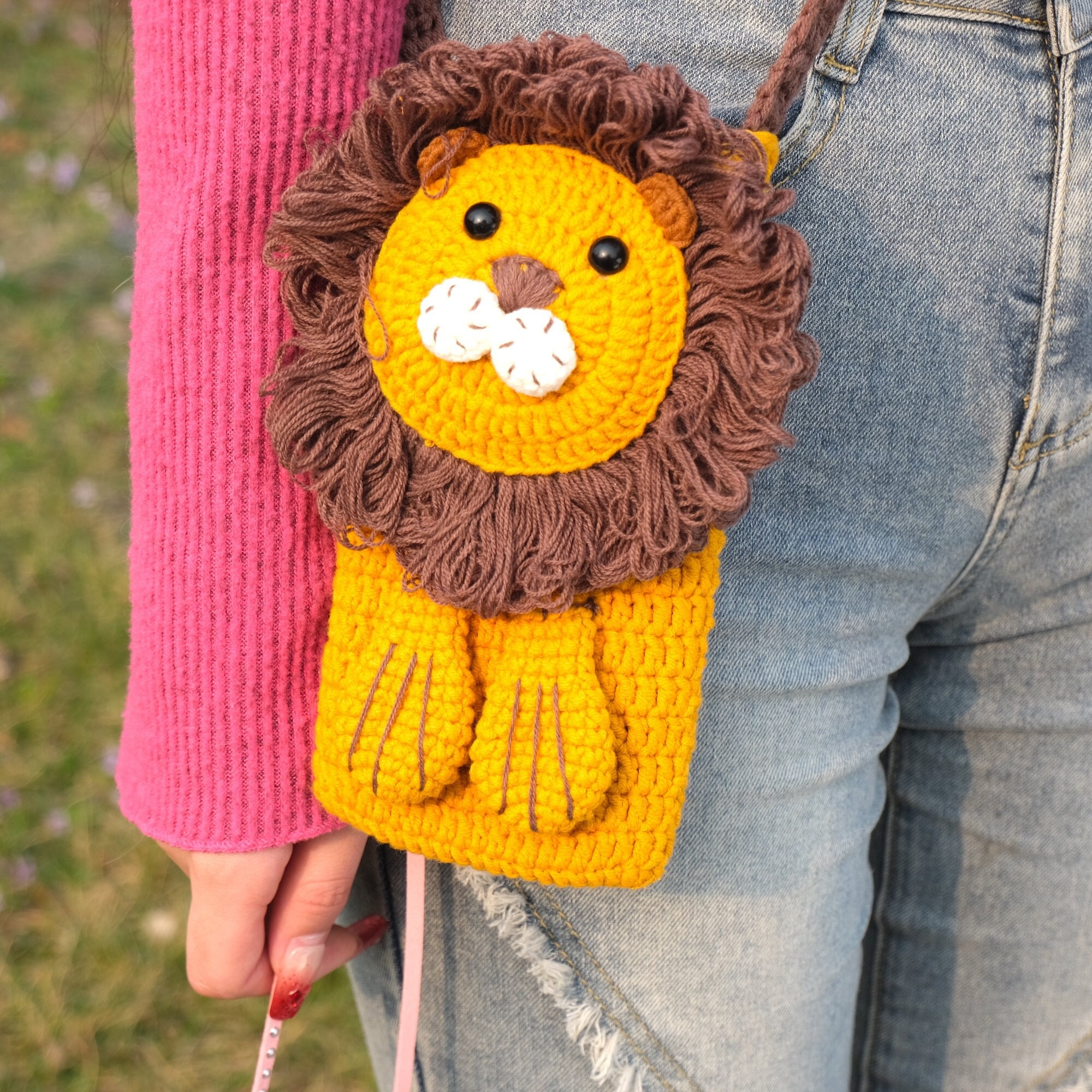 39 Lion Crochet Patterns to Stitch for Nurseries, Gifts, and Safari-Inspired Decor 4 Crochet Lion Mini Crossbody Bag