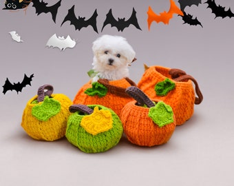 Handcrafted Pumpkin-Shaped Halloween Candy Bags - Collect Sweets in Spooky Style! Trick or Treat with Crochet Charm!