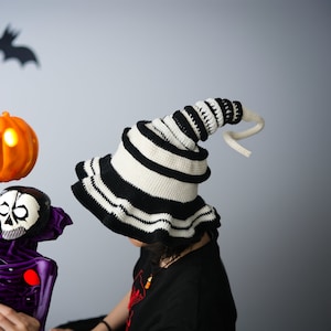 Enchanting Spiral Witch Hat - Perfect for Halloween Magic