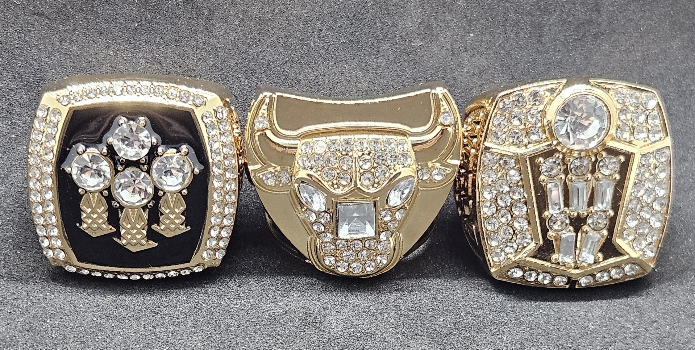 michael jordan 6 ring picture