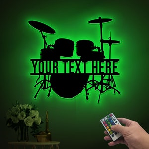 Décoration murale personnalisée en métal pour tambour avec lumières LED, Plaque nominative personnalisée de batteur, Suspension murale en métal, Cadeau pour musicien, Décoration musicale