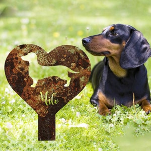 Dachshund Dog Garden Stake, Rustic Metal Dog Grave Marker, Dog Loss Gift, Heart Memorial Dog Yard Art, Dachshund Decor, Rusty Metal Sign