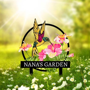 Custom Hummingbird Metal Garden Stake, Bird with Stakes Garden Sign, Personalized Garden Name Sign, Mother&#39;s Day Gift, Outdoor Decor