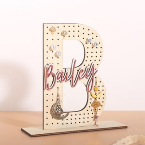 Personalized Wood Earring Holder - Birthday Gift for Her, Custom Earring Display, Jewelry Organizer, Teenage Girl Gifts, Gifts for Mom