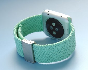 Verstellbares Solo Loop Armband für Apple Watch M02