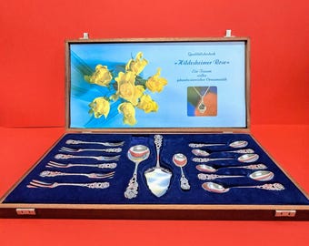 01【ANTIKO社製】カトラリーセット15点 シルバー100 01【ANTIKO社製】カトラリーセット15点 シルバー100 ヒルデスハイム