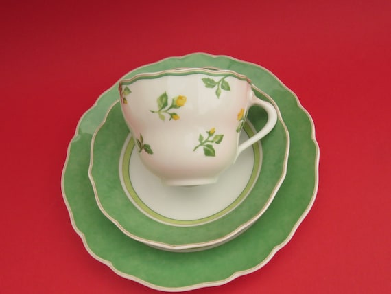 Elegant Hutschenreuther Medley Summer Dream Set - Lovely Pieces