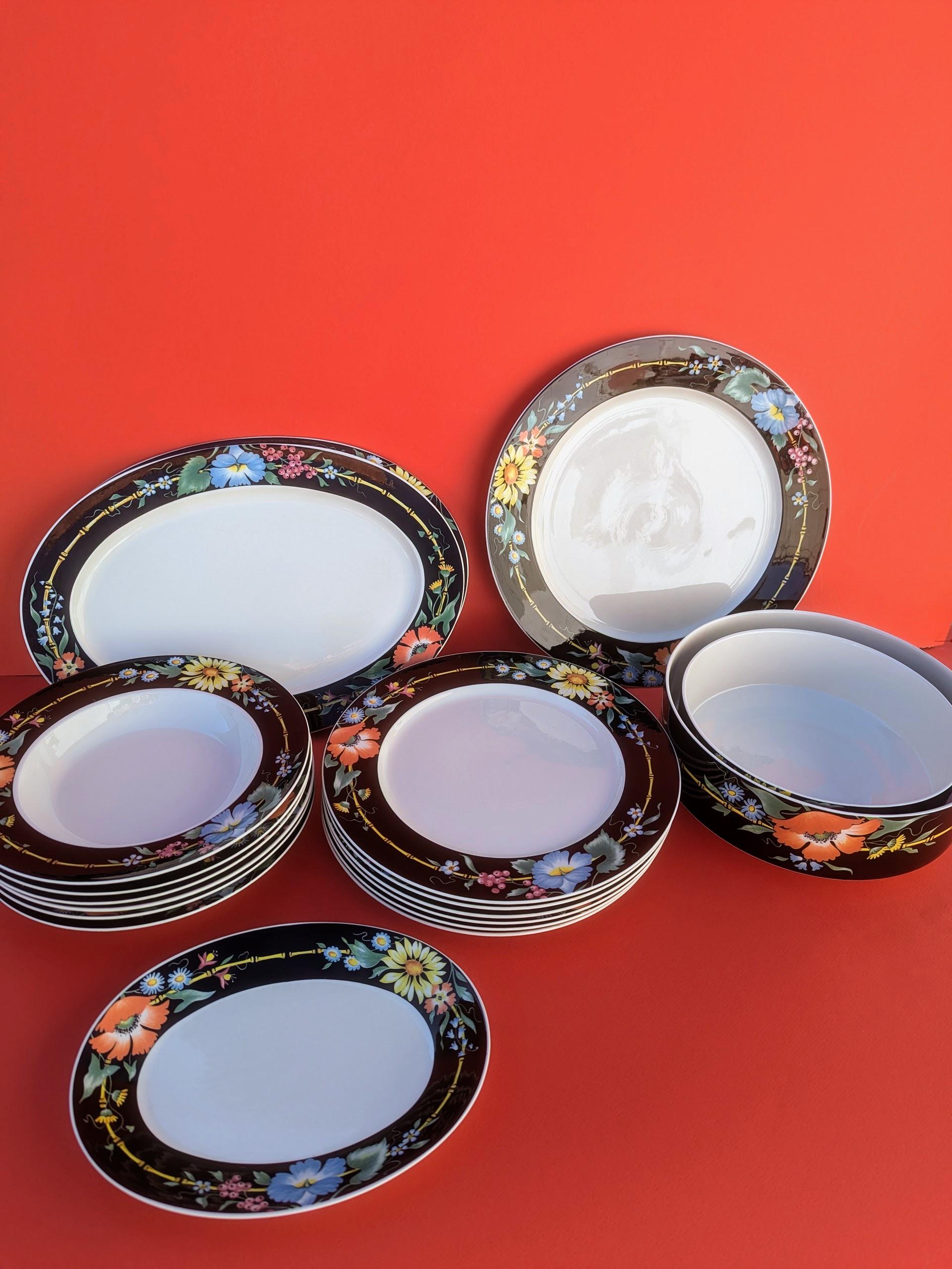 Vintage Xenia Dinner Service by Villeroy & Boch, Featuring Six