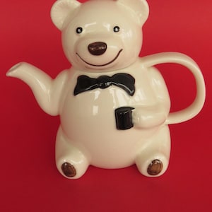 Cute vintage teddy bear teapot