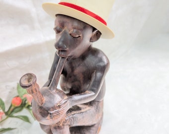 Statuette Africaine En Bois – Figurine Pygmée Fumant Une Pipe – Originale