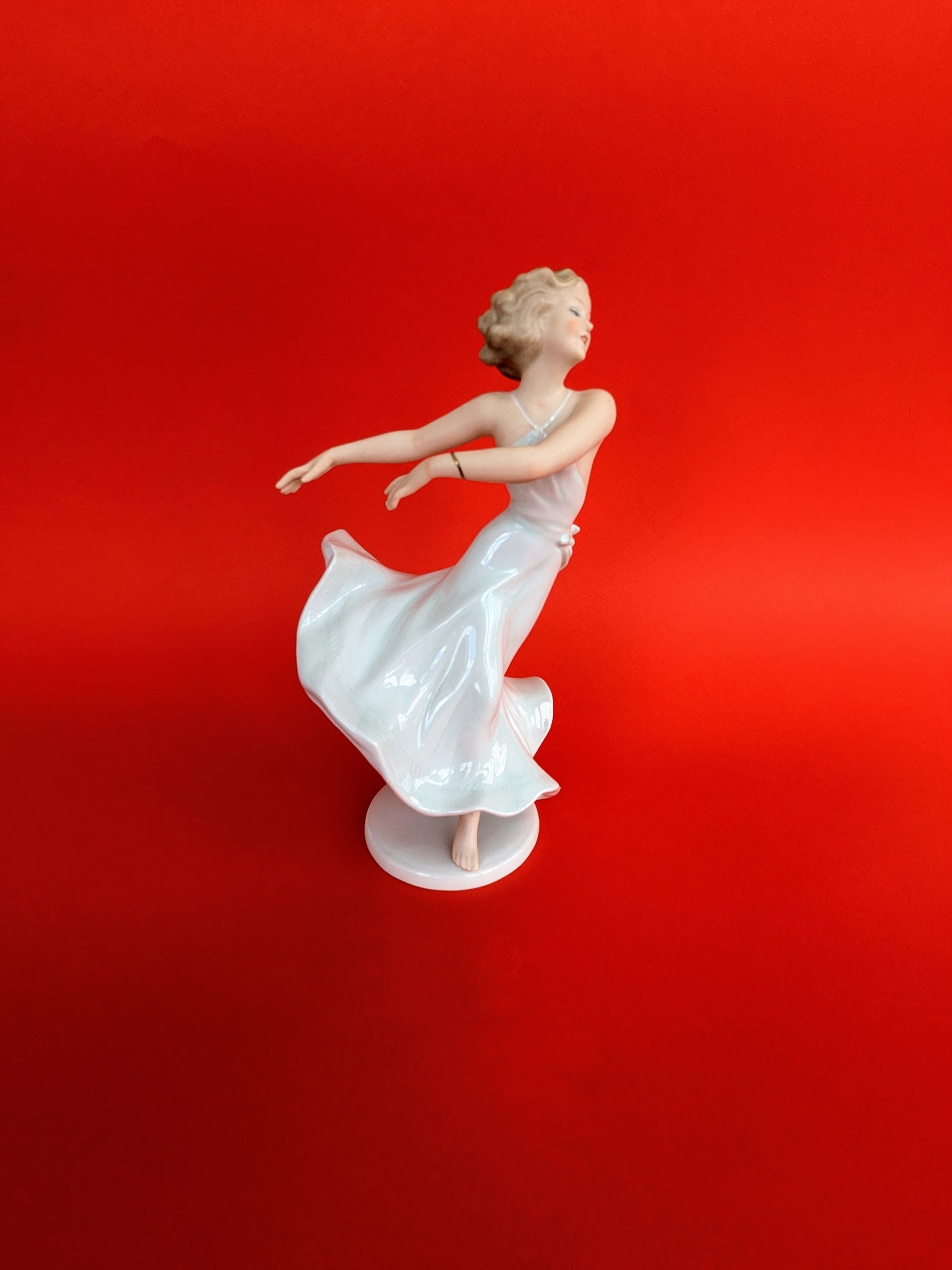 Wallendorf Porcelain ドイツ製 男女 子供 フィギュリン Wallendorf Porcelain ドイツ製 男女 子供 フィギュリン