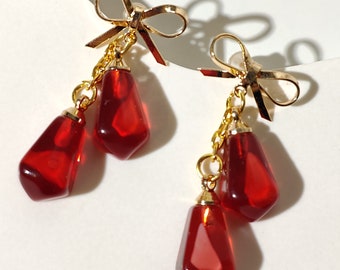 Red pomegranate seed earrings| dangle earrings| gift for her| classic earrings| elegant earrings| pomegranate earrings| bow stud