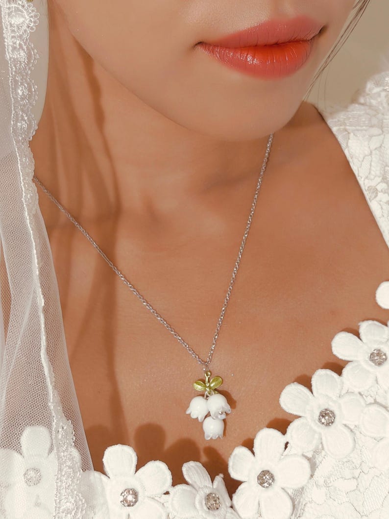 Vachana - Halsband i sterlingsilver 925 med liljekonvalj bild 4