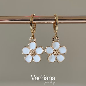 White flower blossom hoop earrings | 18k gold plated hoop | gift for her| flower earrings | minimalist earrings | cute earrings|
