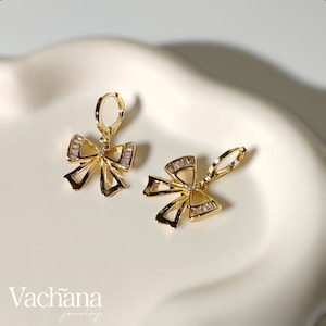 Medium Bowknot Cubic Huggie Hoop Earrings, 18K Gold Plated Earrings, Bow Earrings, Everyday Earrings, Bowknot Earrings