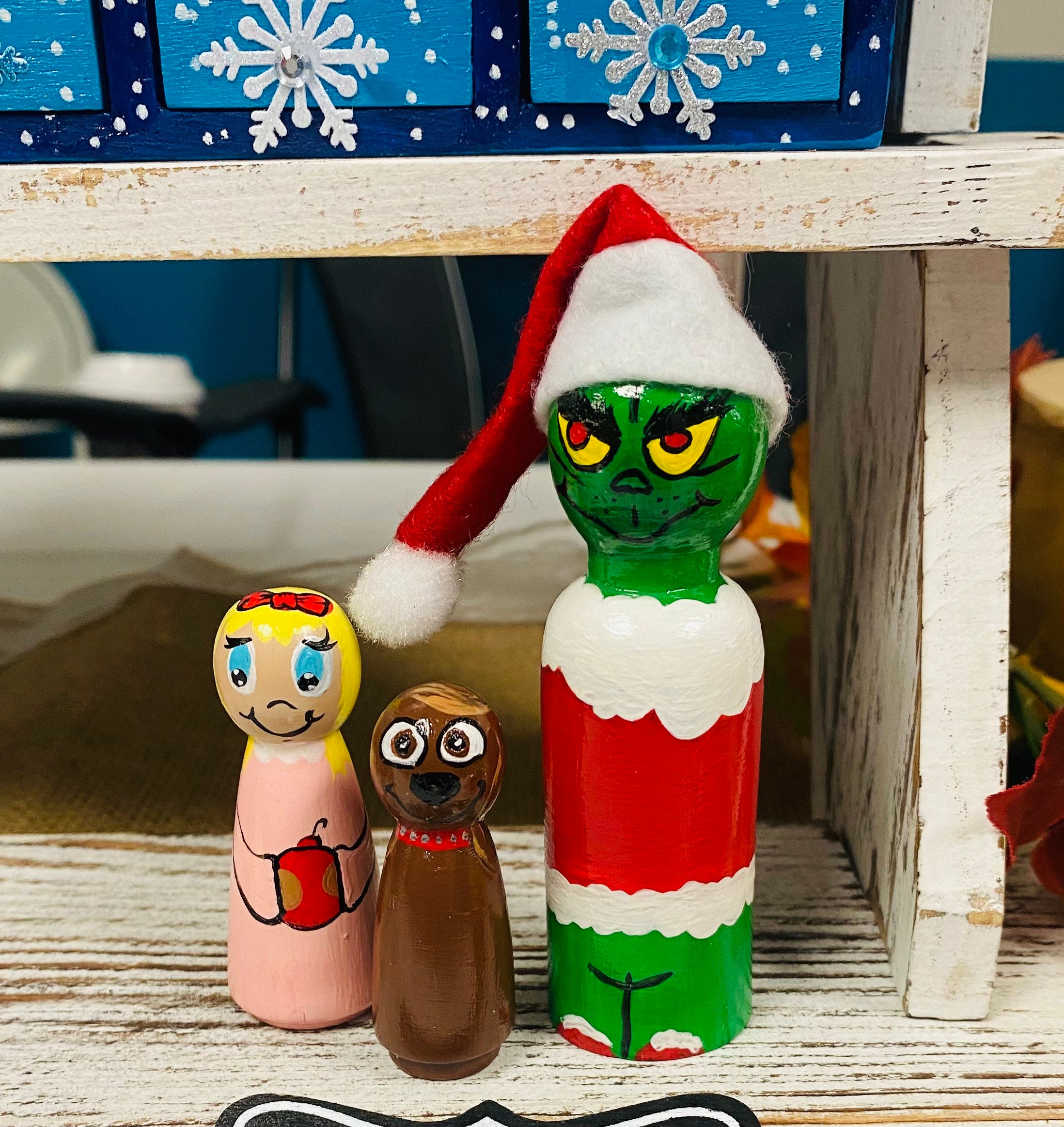 grinch and max dolls