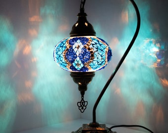 Lampe de table en mosaïque orientale Lampe en mosaïque Lampe marocaine faite à la main