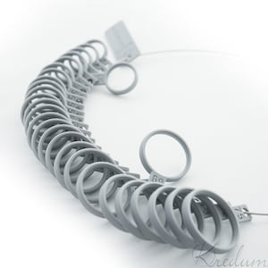 Ring Sizer Set - Finger Size Measuring Tool - Comfort fit or Standard fit Plastic Gauge