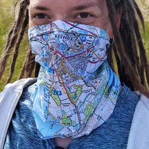 Lake District OS Map Snood, Derwent Water, Buff, Neckwarmer, Mascarilla, bufanda para el cuello, polaina, tubo para el cuello, bufanda para hombre, mapa portátil, aire libre