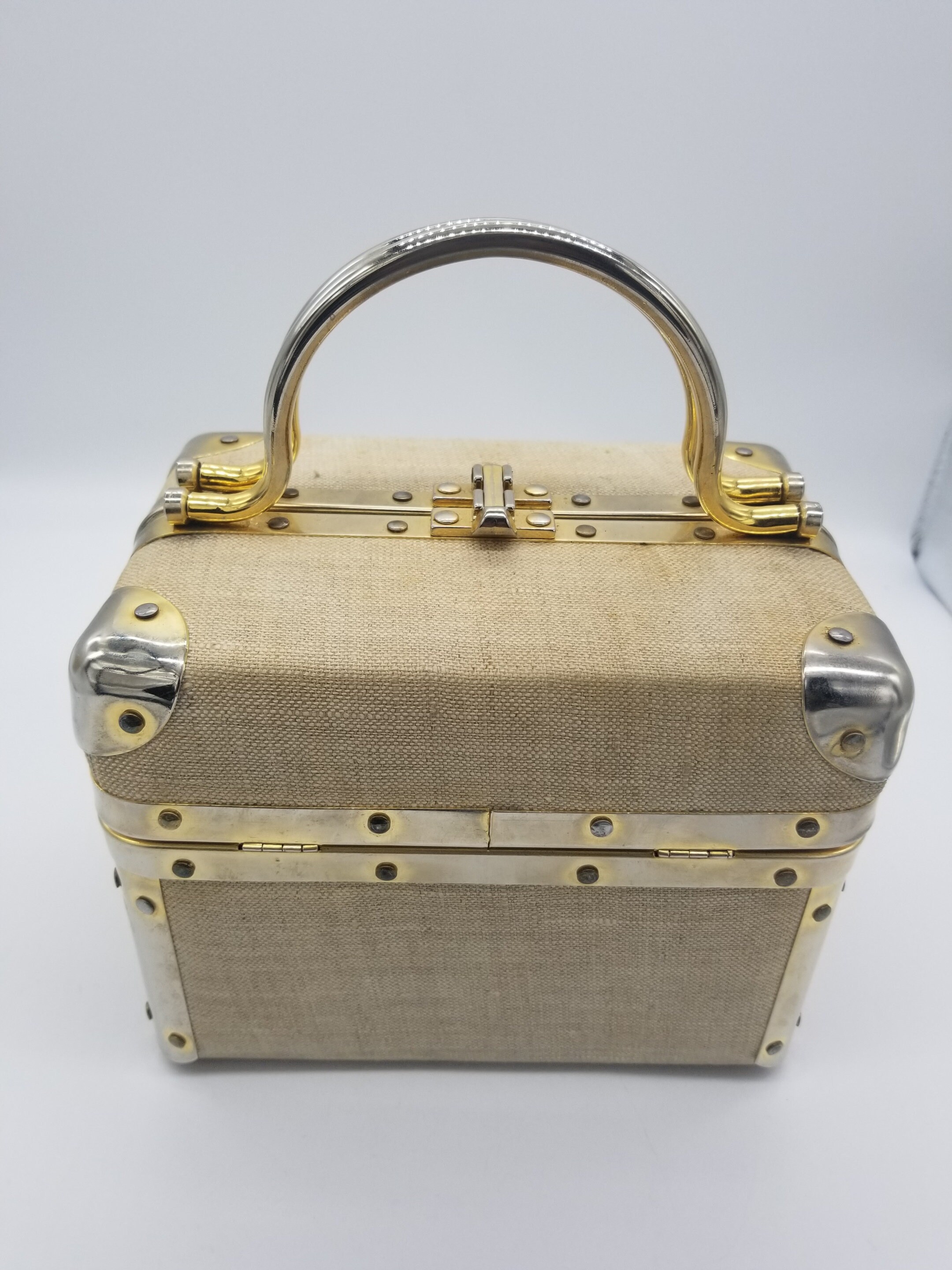 Lisette New York Seashell Tapestry Train Case Handbag 1980s munimoro