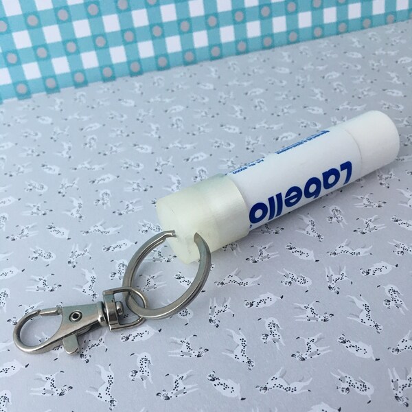 WIRESTER Set Mit 3 Lippenbalsam-Haltern – Schlüsselanhänger Aus Elastischem Material, Bunte Designs