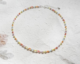 Iris hand-beaded pearl necklace. Real freshwater pearl necklace. Colourful pearl necklace.