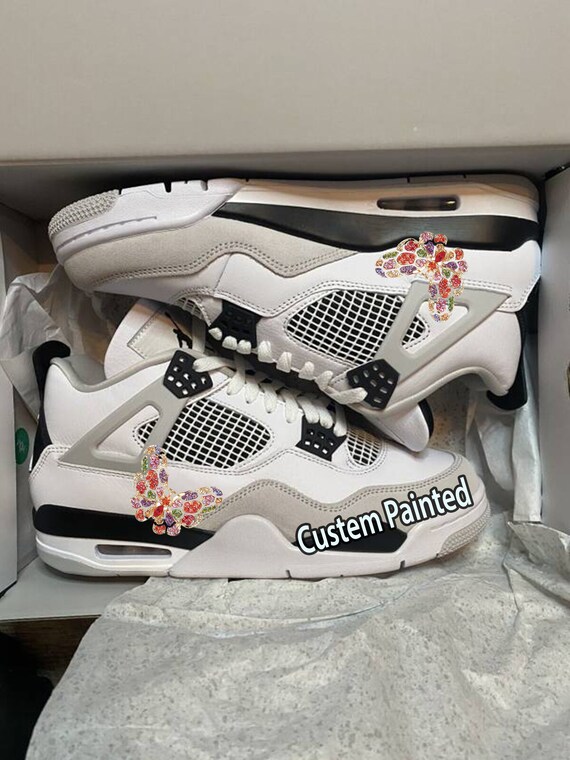 custom aj4