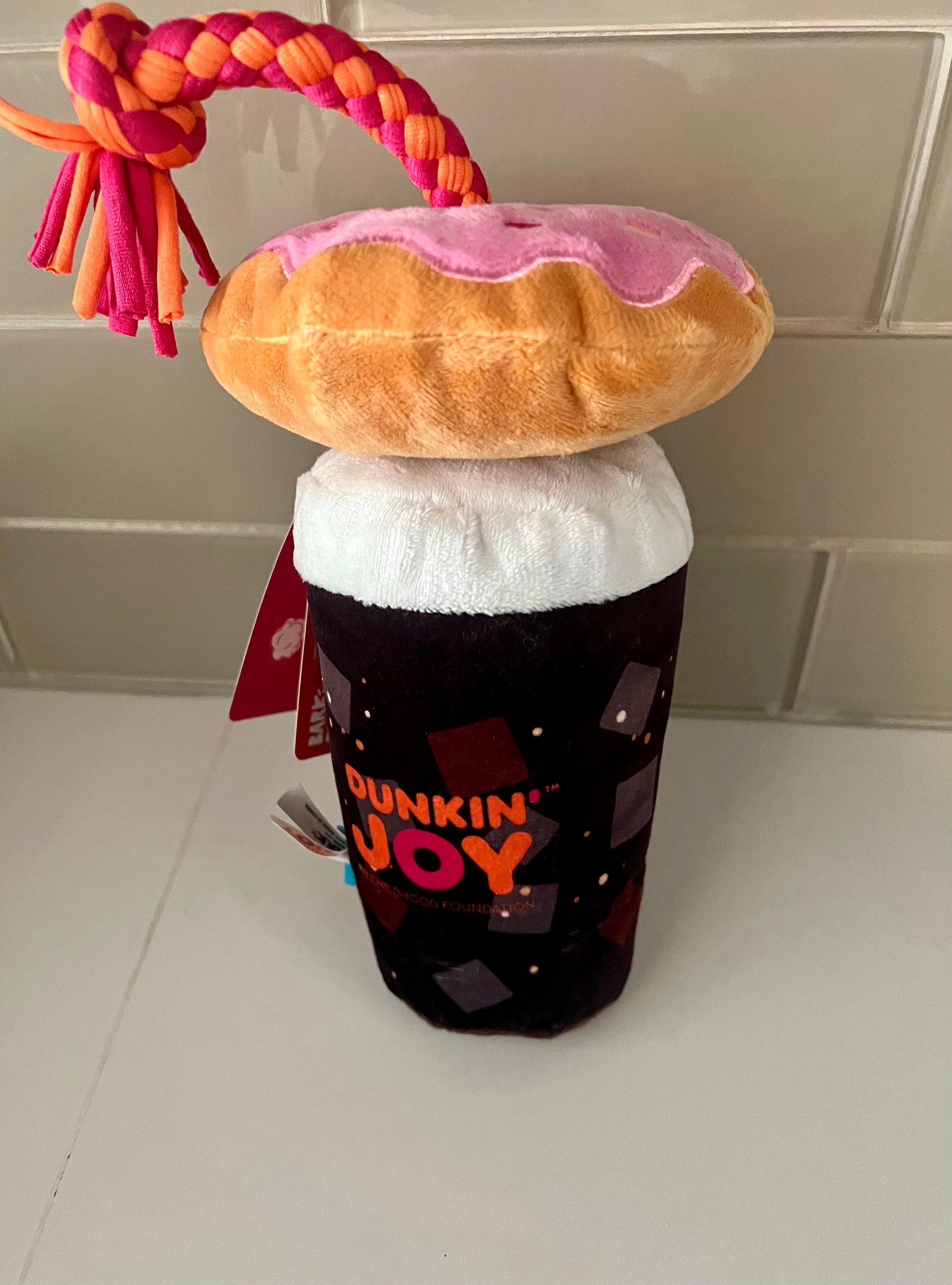 Dunkin Joy Dog Toys Iced Coffee Cup Straw Donuts on a Rope Bark Brand New