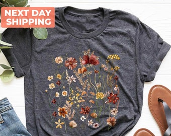 Vintage Cottagecore Shirt, Goblincore Shirt, Boho Wildflowers Shirt, Nature Shirt, Botanical Shirt, Garden Lover Autumn Green Witch