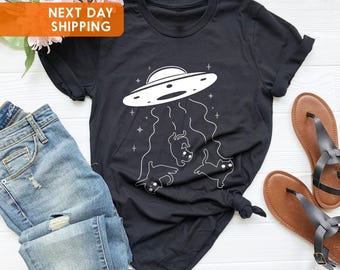 Funny UFO Cat Shirt: Catduction Alien Cat Lover Tee