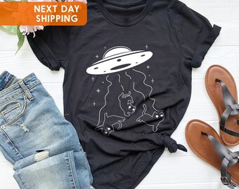 Funny UFO Cat Shirt: Catduction Alien Cat Lover Tee