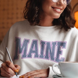 Retro Trendy Maine Sweatshirt Preppy Vintage Crewneck Moving To Maine Lobster Shirt Hiking Nature Lover Gift For Friend Travel Sweater
