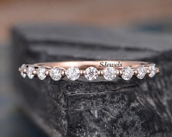 2.00 mm Rundschliff farblos Moissanit halbe Ewigkeit Hochzeitsring, Bubble Prong Set Band, Minimalistische schwimmende Blase Band, Ring Geschenk für sie