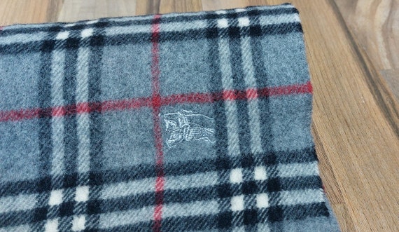 Vintage Burberry London wool scarf size: 144 cm L… - image 5