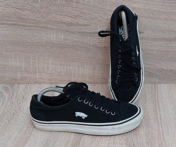 Antiquevans Shoes Size US 7 Men 8.5 Women 6 UK 39 EUR Authentic Deadstock Skate Vans Shoe Vintage Vans Skate Shoe Retro Vans Shoes Etsy Canada