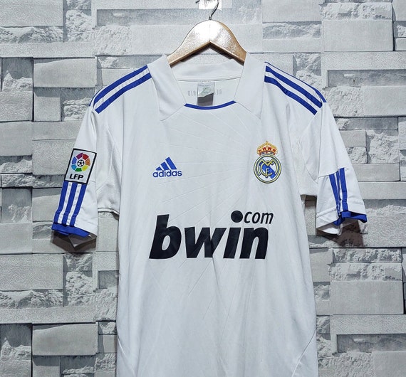 Vintage 90s REAL MADRID Football Ronaldo T shirt Size M Antique Real Madrid Sports T shirt Retro Adidas Jersey Soccer Shirt authentic Tee Etsy Australia