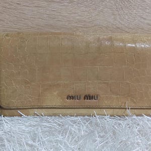 Carteira Miu Miu autêntica - Bolsa de mão vintage Miu Miu/ Puche frontal com logotipo Miu Miu antigo/ Bolsa de mão retrô Miu Miu/ Carteira de presente de luxo Miu Miu