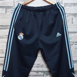  Real Madrid Conjunto de chándal oficial de fútbol para niños  con chaqueta y pantalones : Ropa, Zapatos y Joyería