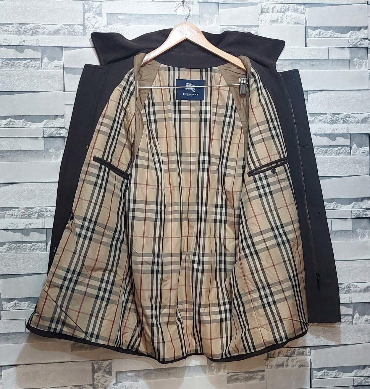 Antique Burberry Jacket Coat Size: L/ Authentic Burberry Antique Burberry Jacket Coat Size: L/ Authentic Burberry