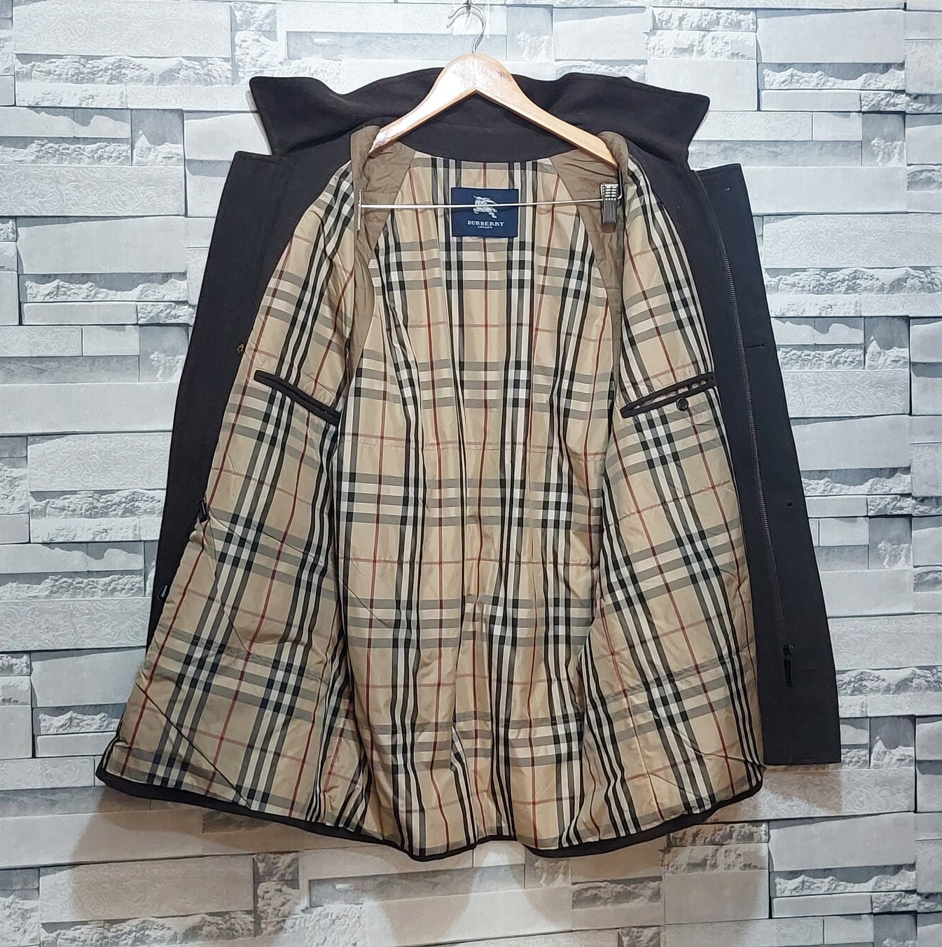 Second hand cheap burberry jacket