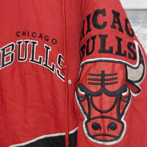 Vintage 90\'s Chicago Bulls Starter Jacket Size: M/ Retro NBA Chicago Bulls  Hoodie Quilted Starter Jacket/ Basketball NBA Jacket Coat Men - Etsy | Baseball Caps